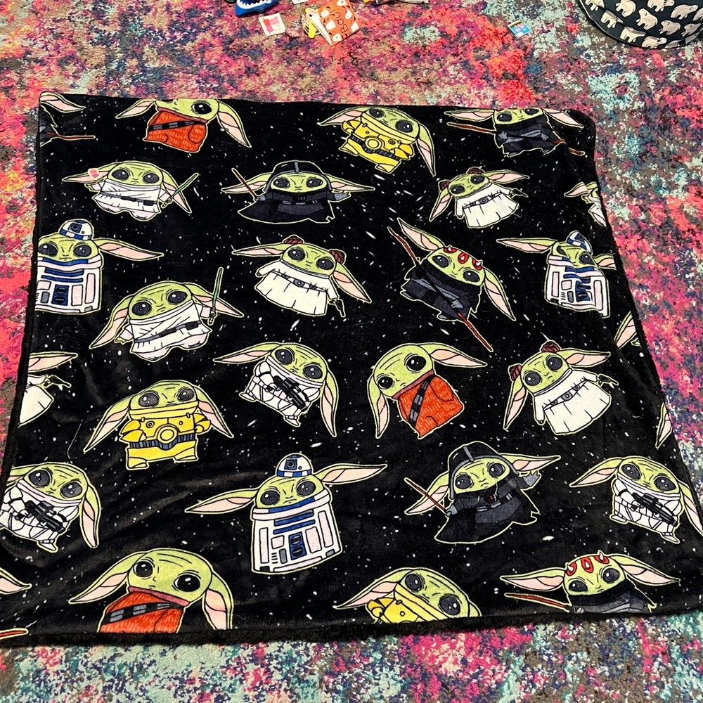 WRK Star Wars Baby Yoda Heavy Fleece Blanket NWOT